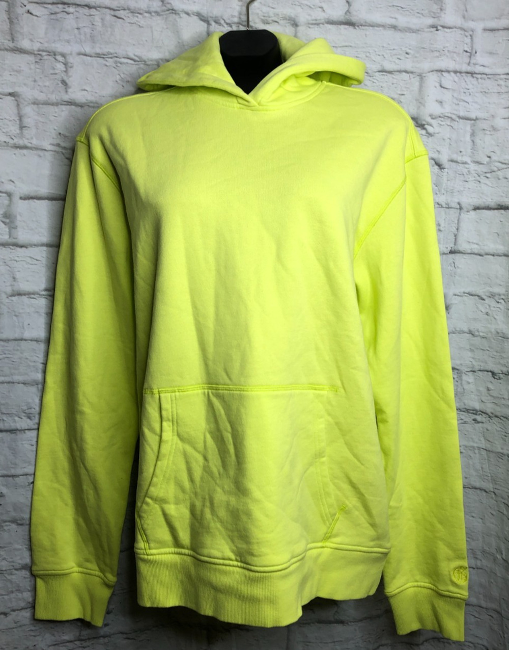 Greyson Sweatshirt Mens medium Radium Lake Fleece Hoodie Pullover Logo new